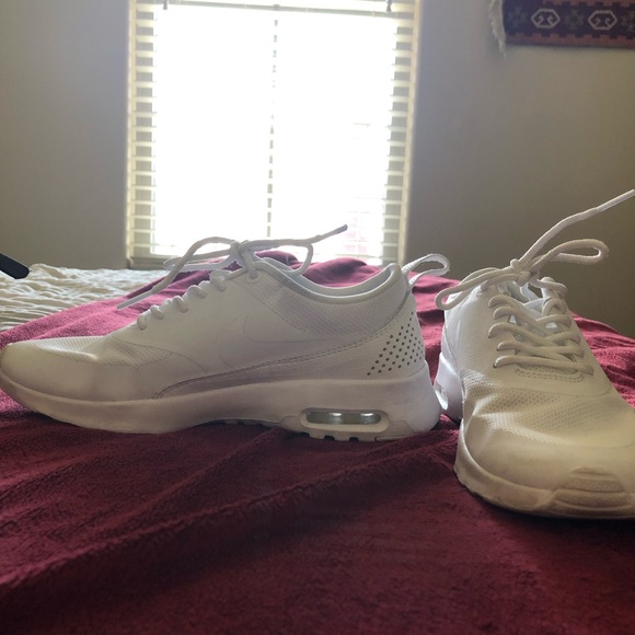 Nike - Picture 2 of 3